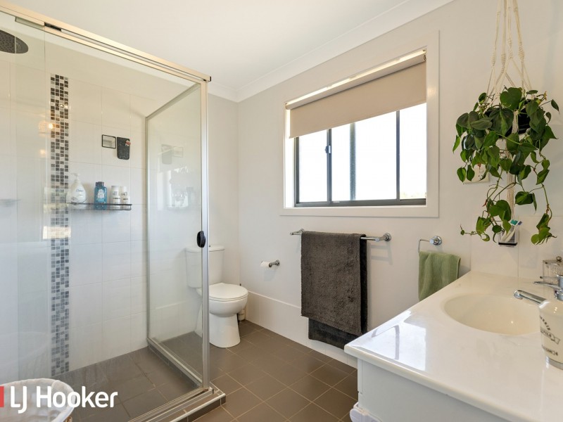 1 Badja Place, Moore Creek NSW 2340