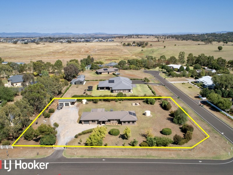 1 Badja Place, Moore Creek NSW 2340