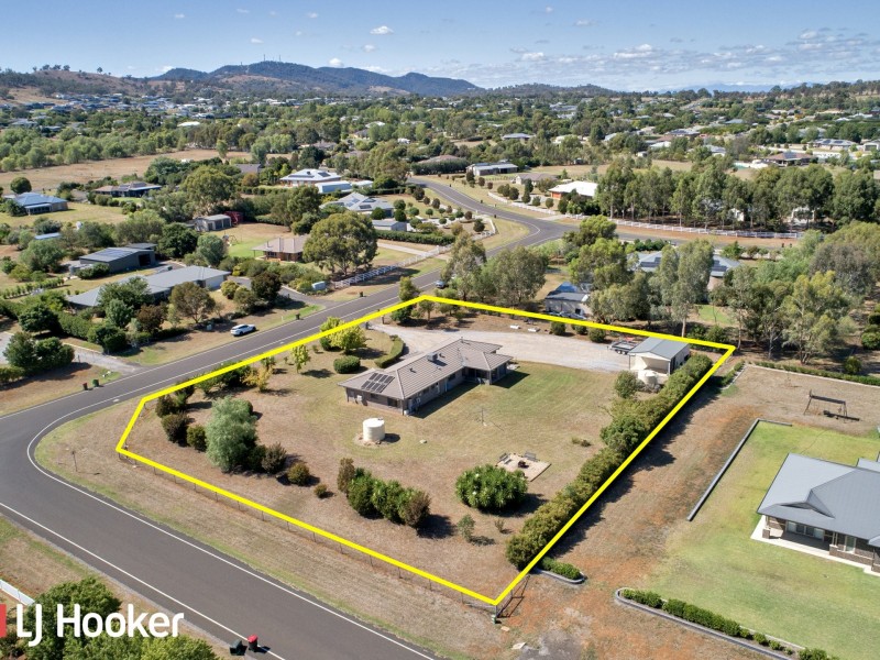 1 Badja Place, Moore Creek NSW 2340