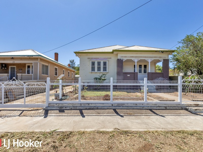 130 Belmore Street, West Tamworth NSW 2340
