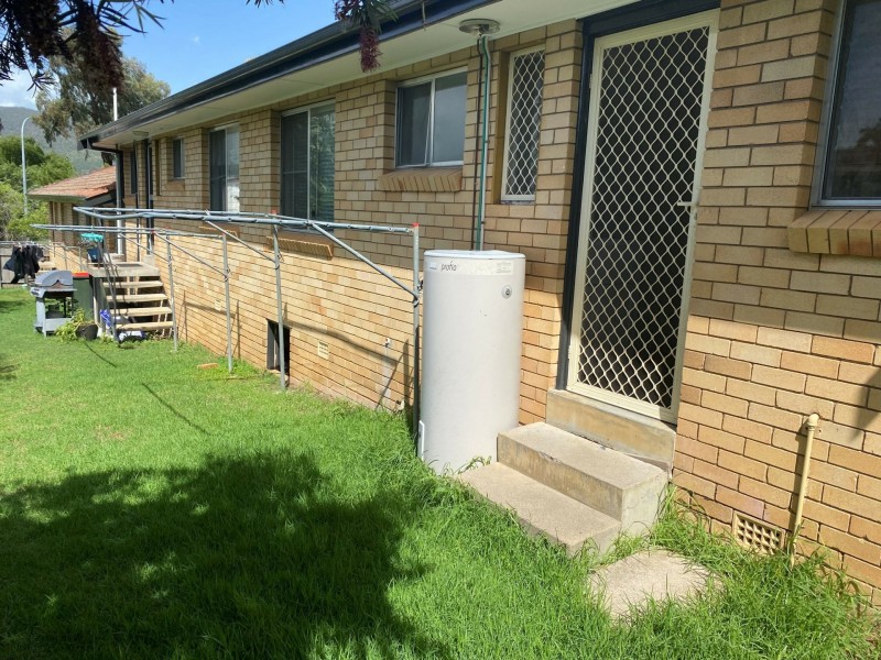 2/110A Church Street, West Tamworth NSW 2340
