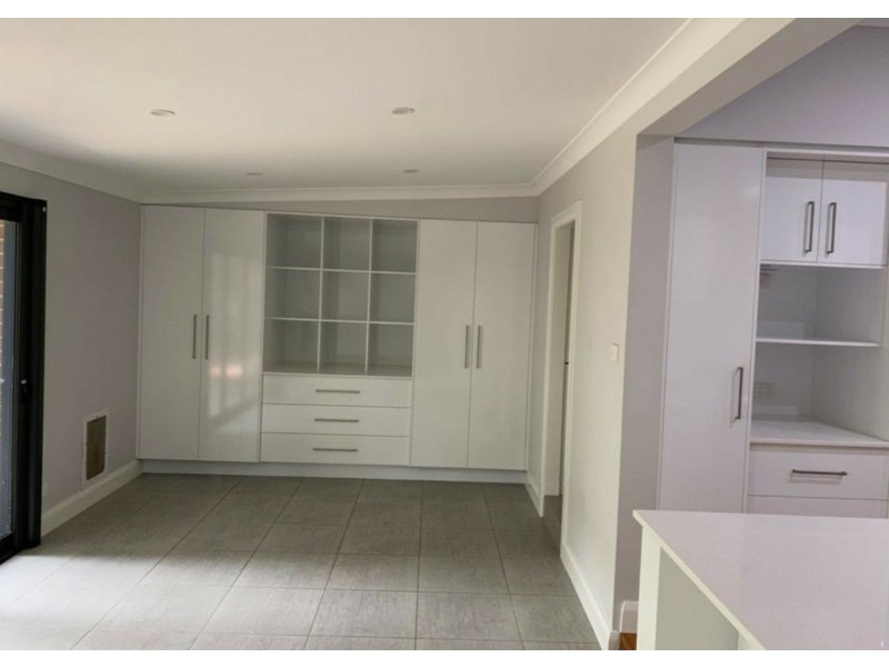 2 Douglas Avenue, East Tamworth NSW 2340