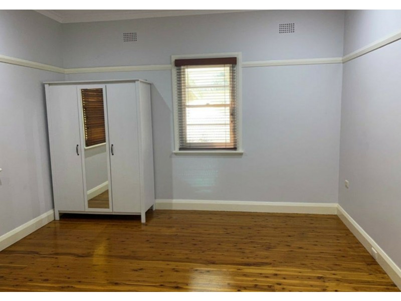 2 Douglas Avenue, East Tamworth NSW 2340