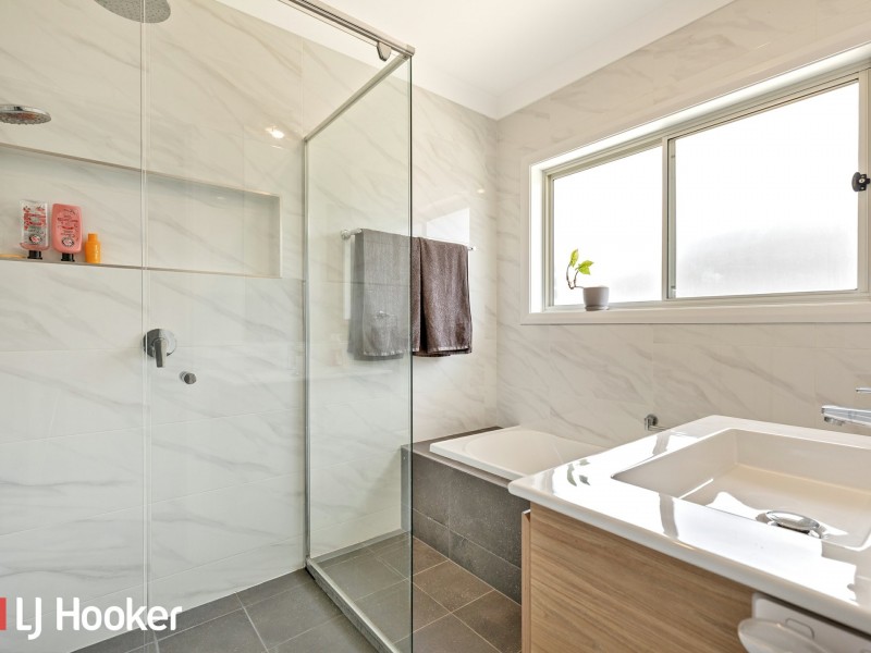 19 Mulga Place, Moore Creek NSW 2340