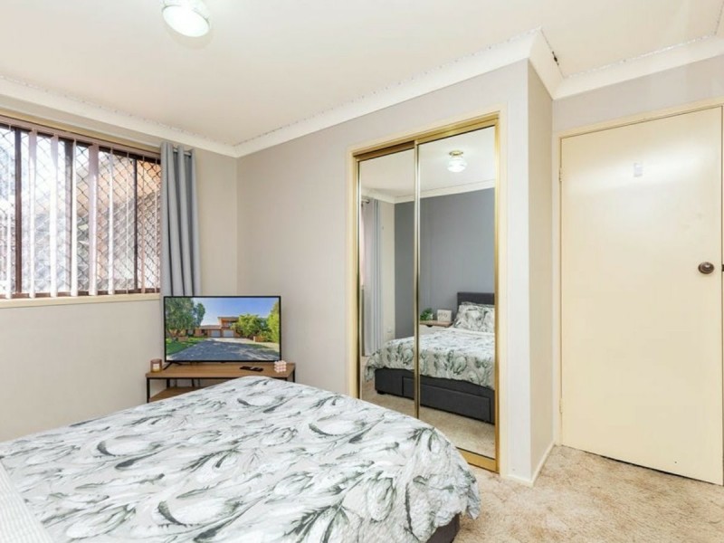 2/11 Illoura Street, Hillvue NSW 2340
