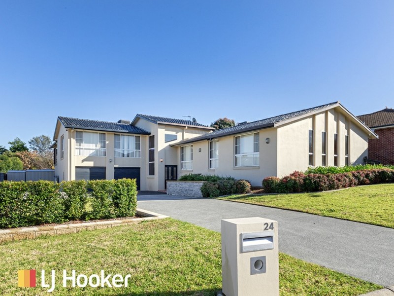 24 Caloola Street, Hillvue NSW 2340