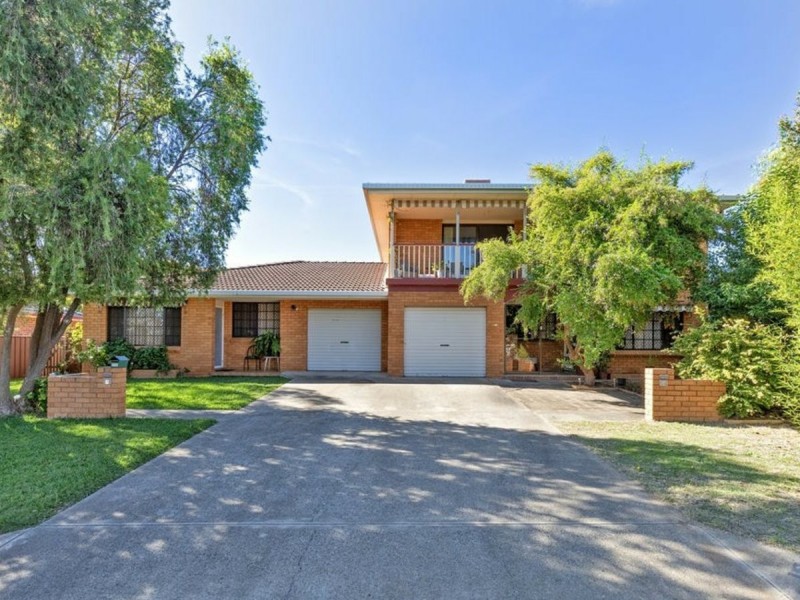 2/11 Illoura Street, Hillvue NSW 2340