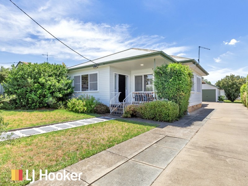 32 Hillvue Road, South Tamworth NSW 2340