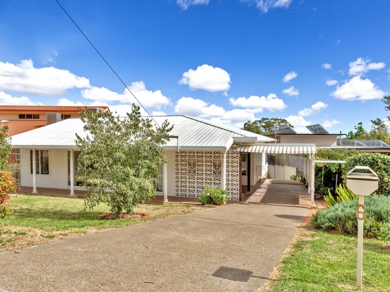 6 Bellevue Crescent, East Tamworth NSW 2340