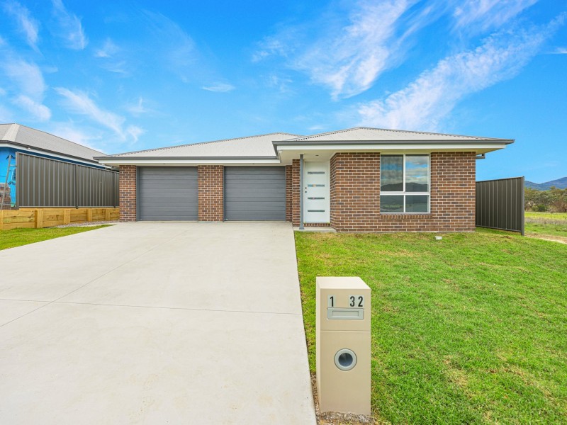 1/32 Cliffdale Place, Kootingal NSW 2352