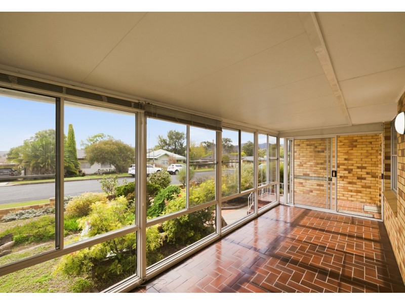 2 Oak Street, South Tamworth NSW 2340