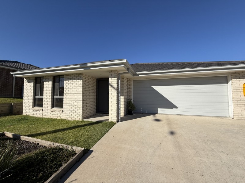 79 Denman Avenue, Kootingal NSW 2352
