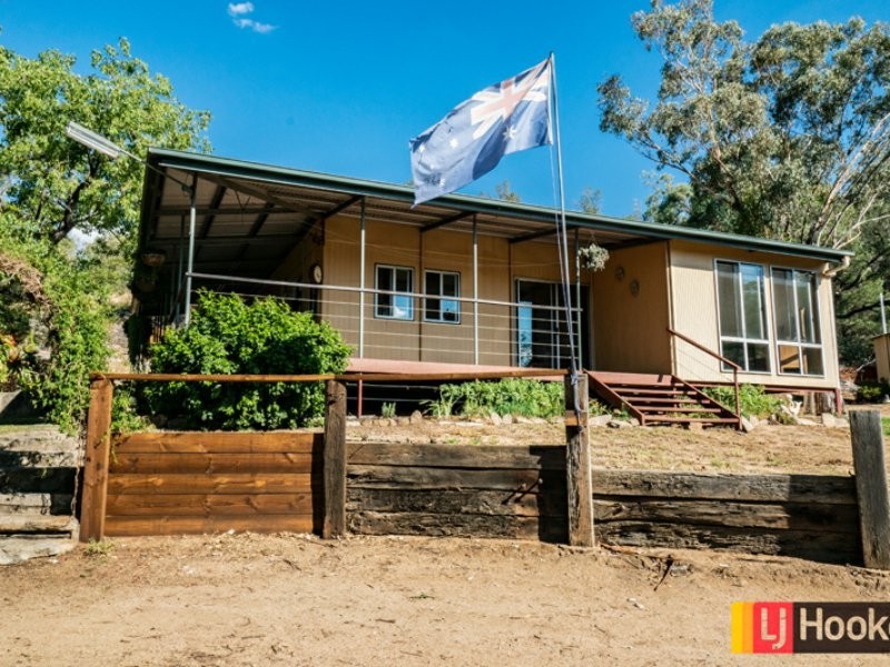 457 Moonbi Gap Road, Moore Creek NSW 2340