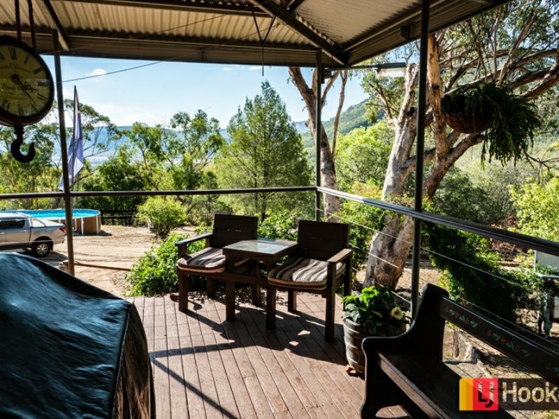 457 Moonbi Gap Road, Moore Creek NSW 2340