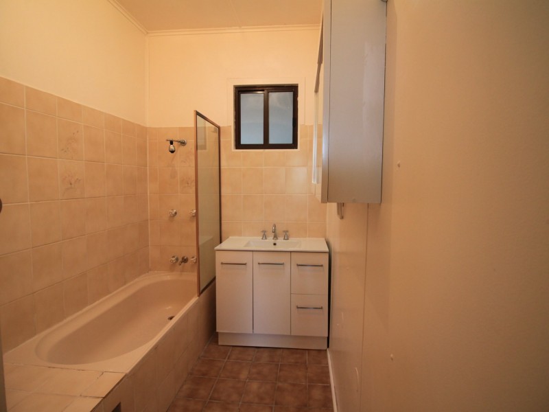 17 Bruce Street, Tamworth NSW 2340