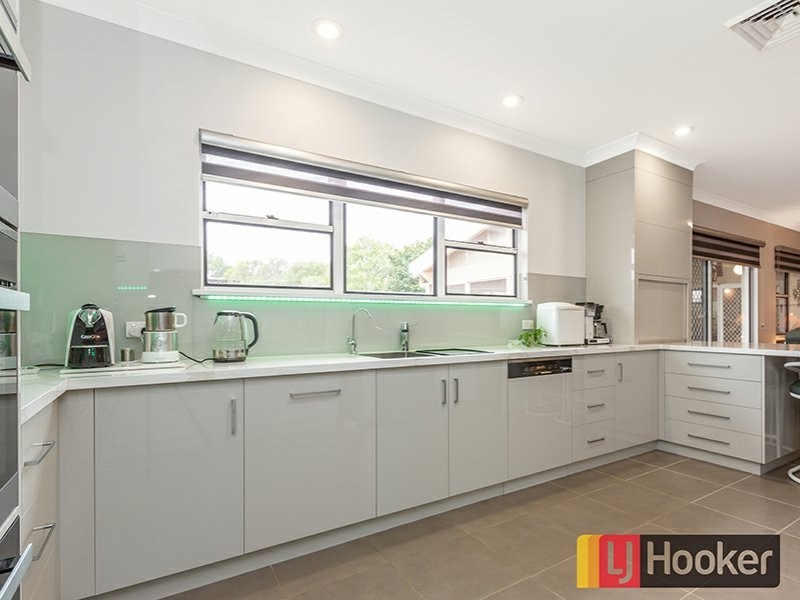 4 Overlanders Way, Tamworth NSW 2340