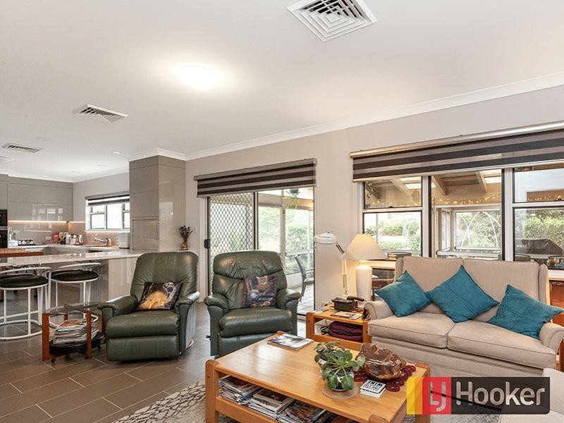 4 Overlanders Way, Tamworth NSW 2340