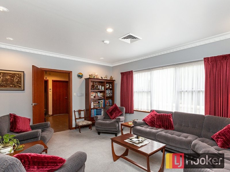4 Overlanders Way, Tamworth NSW 2340