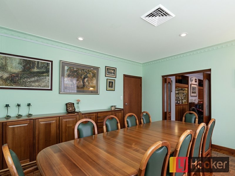 4 Overlanders Way, Tamworth NSW 2340