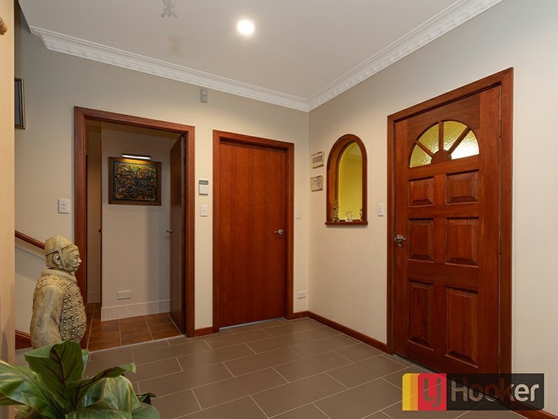 4 Overlanders Way, Tamworth NSW 2340