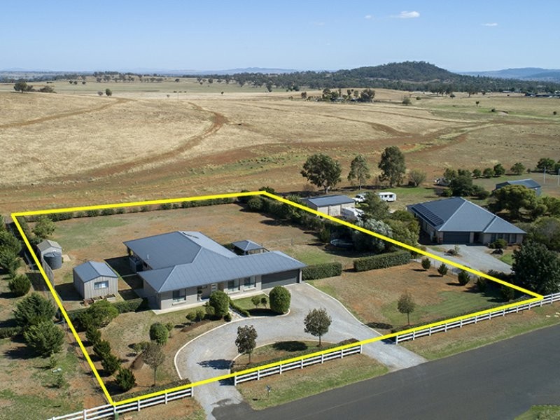 19 Sequoia, Moore Creek NSW 2340