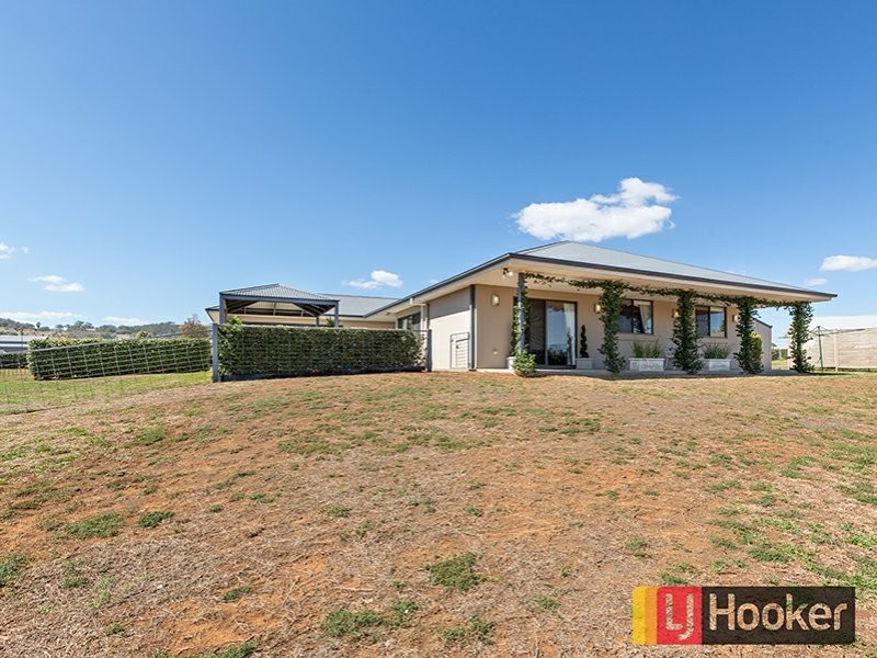 19 Sequoia, Moore Creek NSW 2340