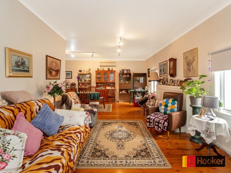 8 Jenkin Street, South Tamworth NSW 2340