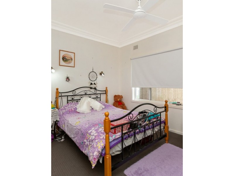8 Jenkin Street, South Tamworth NSW 2340