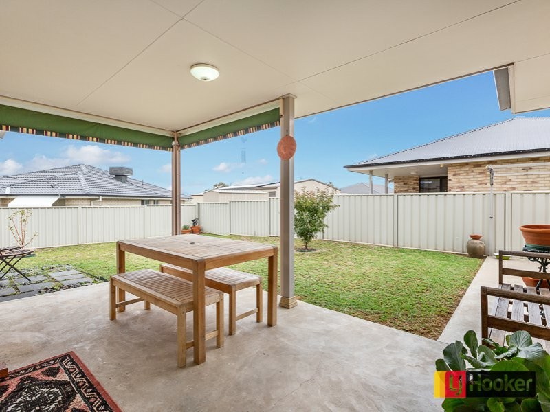 2 Iris Close, Kootingal NSW 2352