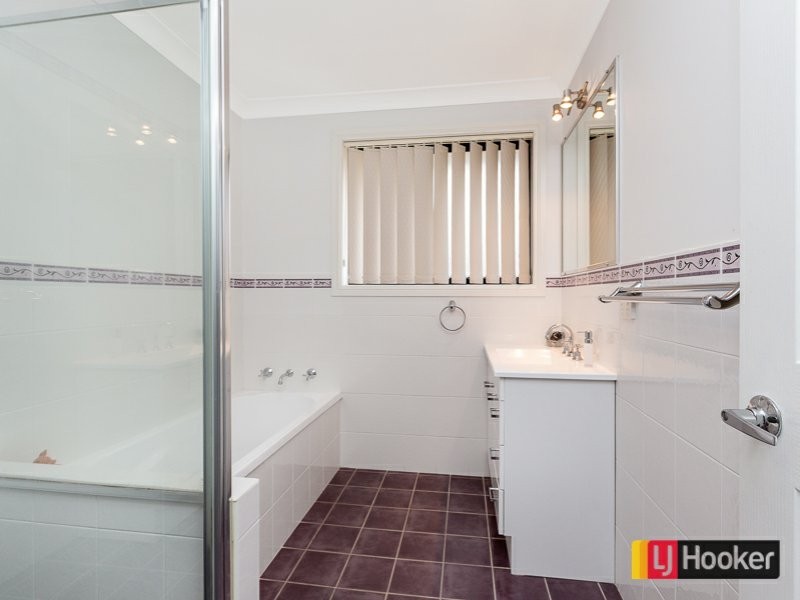 2 Iris Close, Kootingal NSW 2352