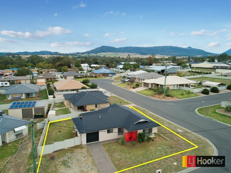 2 Iris Close, Kootingal NSW 2352