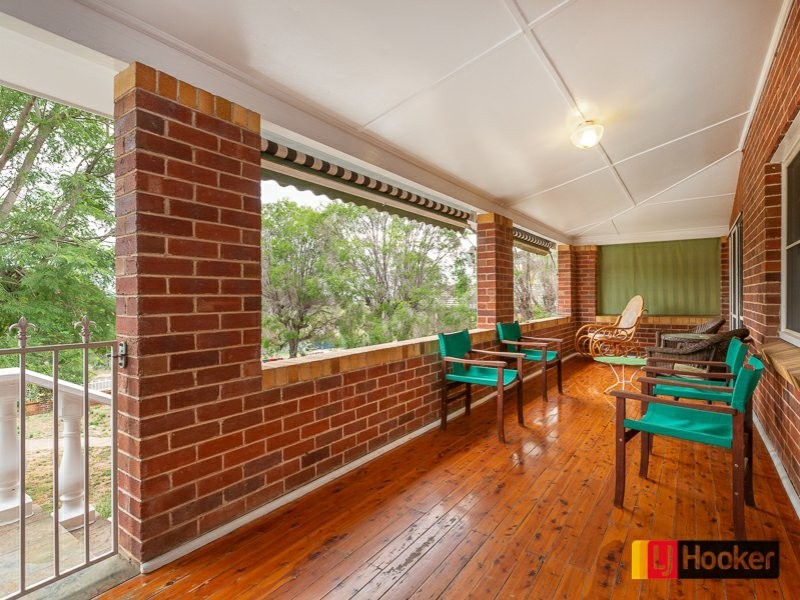 8 Golf street, East Tamworth NSW 2340