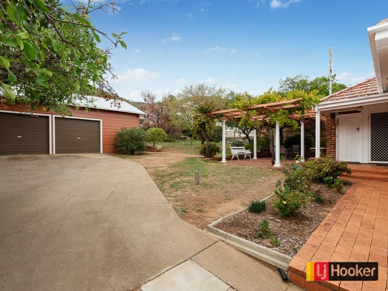 8 Golf street, East Tamworth NSW 2340