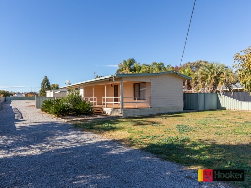 5 Veness Street, Manilla NSW 2346