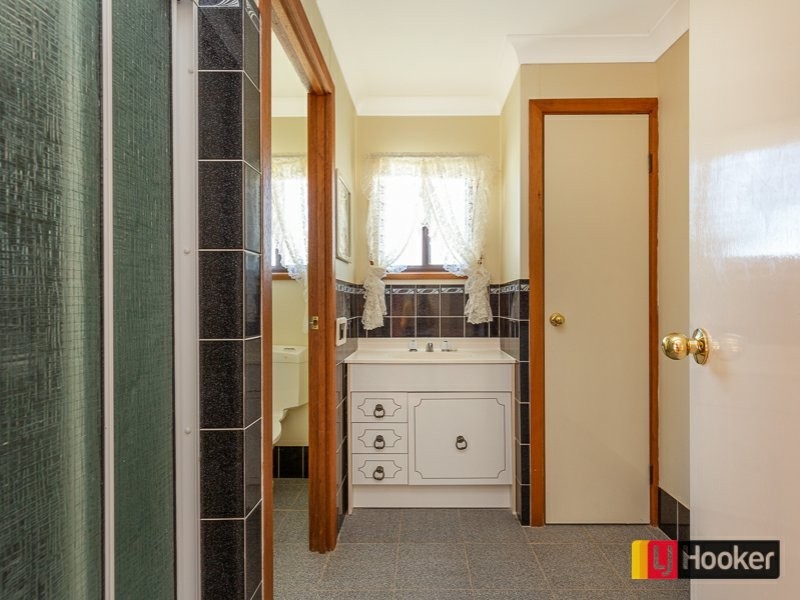 5 Veness Street, Manilla NSW 2346