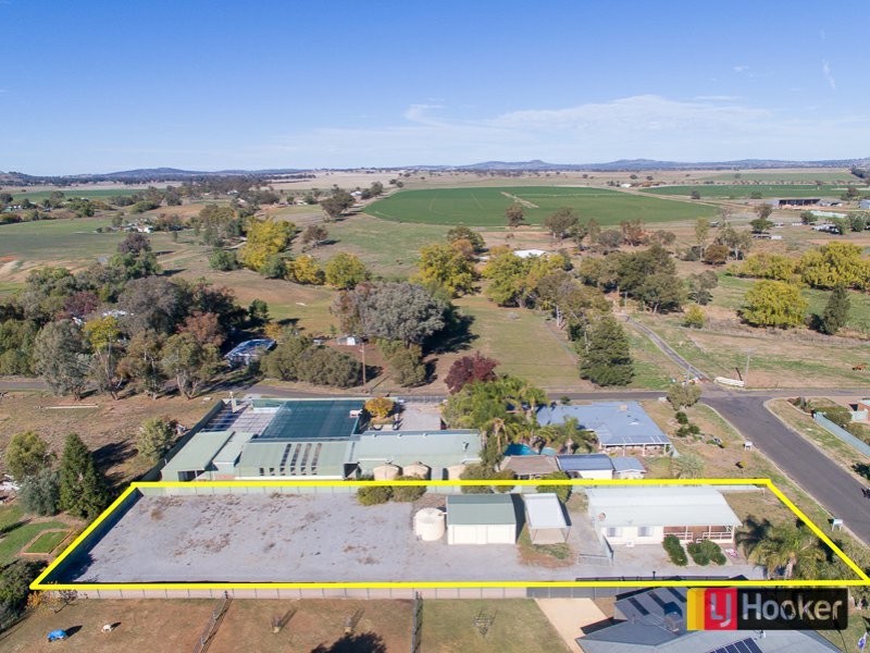 5 Veness Street, Manilla NSW 2346