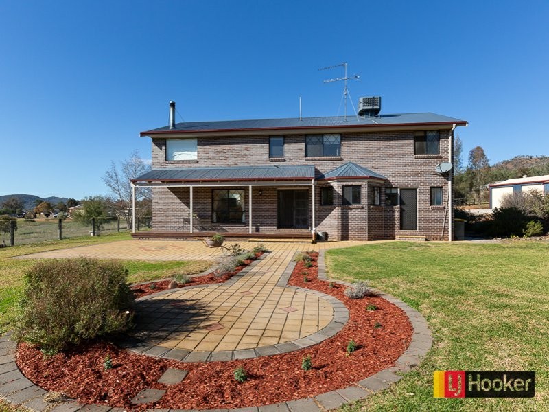 152 Elizabeth Drive, Tamworth NSW 2340