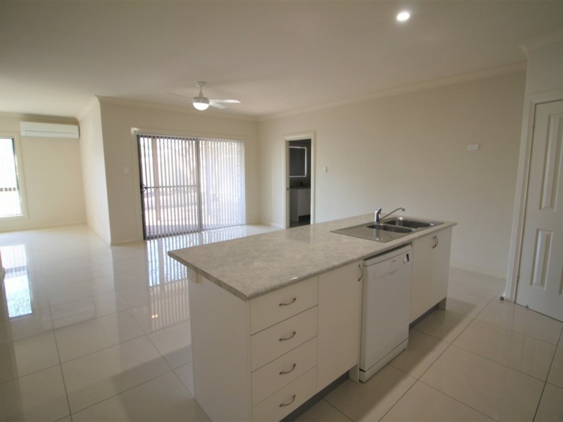 1/8 Lindon Crescent, Kootingal NSW 2352