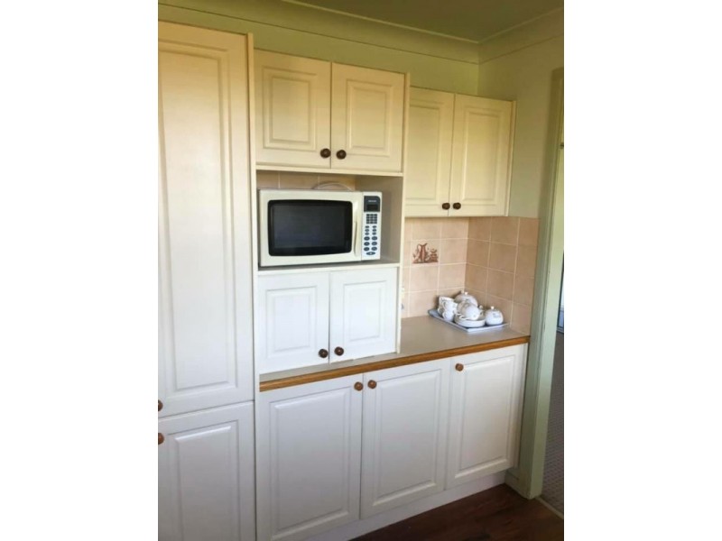 24 Hawkes Drive, Oberon NSW 2787