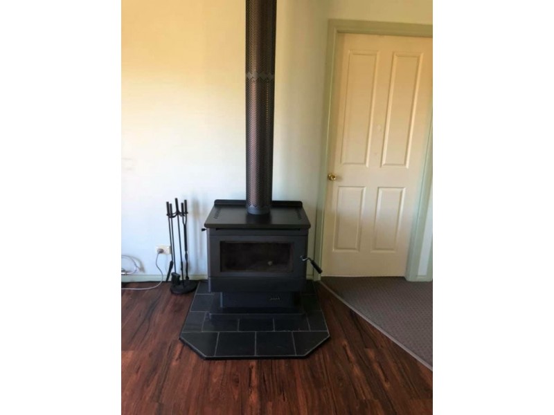 24 Hawkes Drive, Oberon NSW 2787