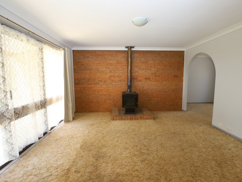 31 Blenheim Avenue, Oberon NSW 2787