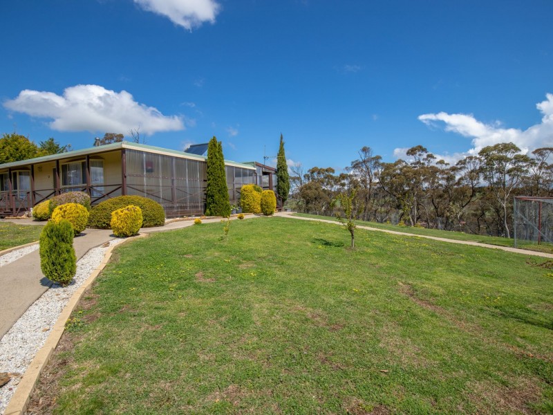 69 Marks Crescent, Oberon NSW 2787