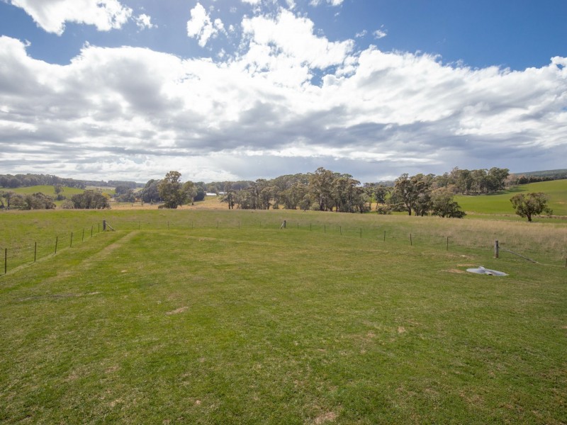 80 Currys Road, Black Springs NSW 2787