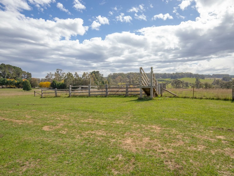 80 Currys Road, Black Springs NSW 2787
