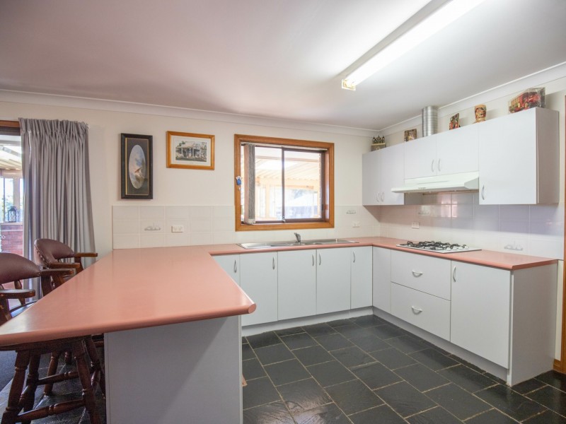 17 Blenheim Avenue, Oberon NSW 2787