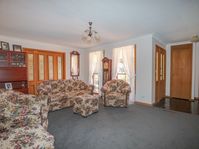17 Blenheim Avenue, Oberon NSW 2787