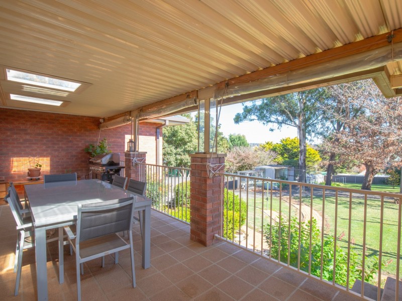 17 Blenheim Avenue, Oberon NSW 2787