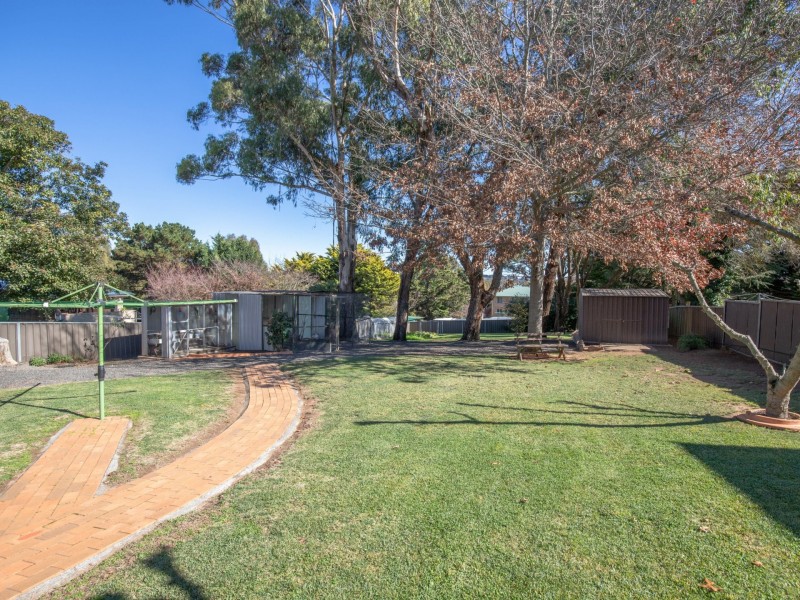 17 Blenheim Avenue, Oberon NSW 2787
