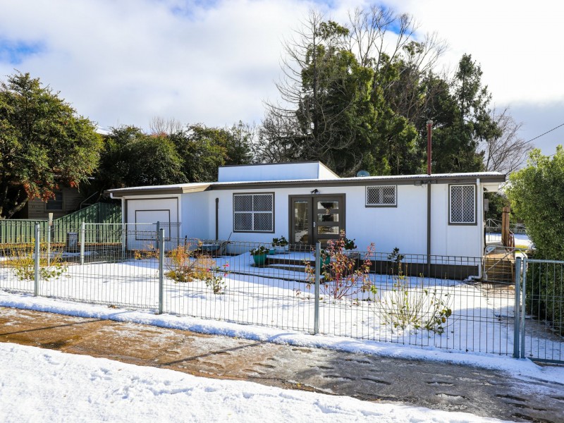 9 Balfour Street, Oberon NSW 2787