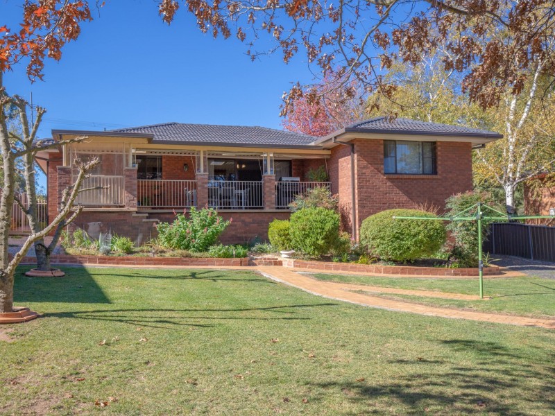 17 Blenheim Avenue, Oberon NSW 2787